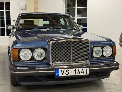 Bentley Eight (1989)