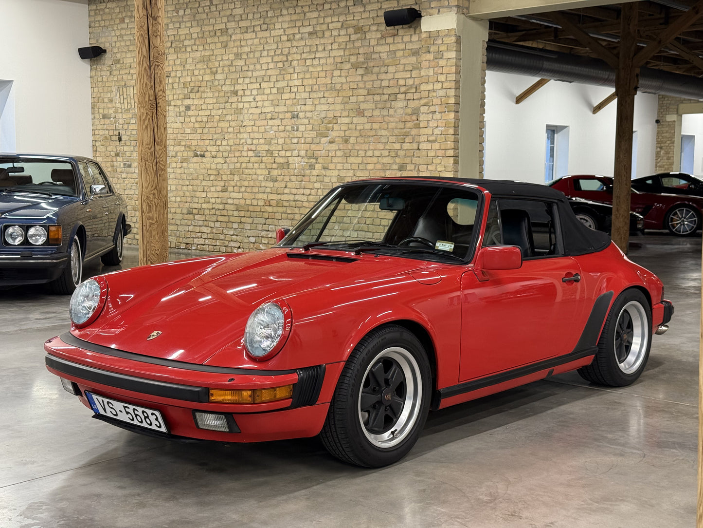 Porsche 911 Cabriolet Carrera 3.2 (1986)