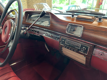 Mercedes-Benz 220SE Ponton Coupe (1960)